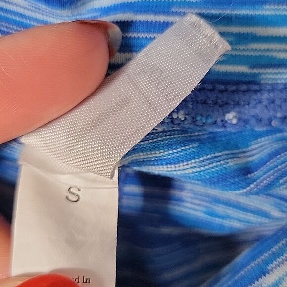 1st Phorm Blue Capri Leggings - Picture 4 of 5